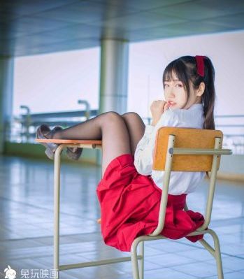 我家女友可不止可爱呢