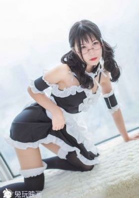 丰满迷人的老师少妇电影