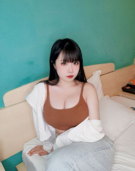 满怀美梦的少年是现实主义者