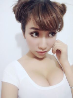 扒开双腿精油私密按摩电视剧