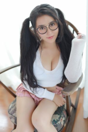 凌翔茜