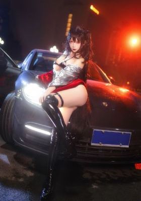 金瓶艳吏
