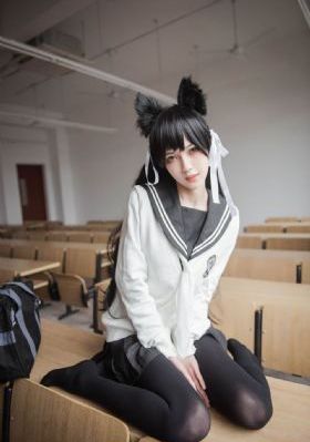 美女被脱脱内衣免费的软件